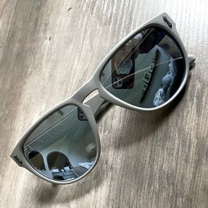 Men’s Dragon Sunglasses
